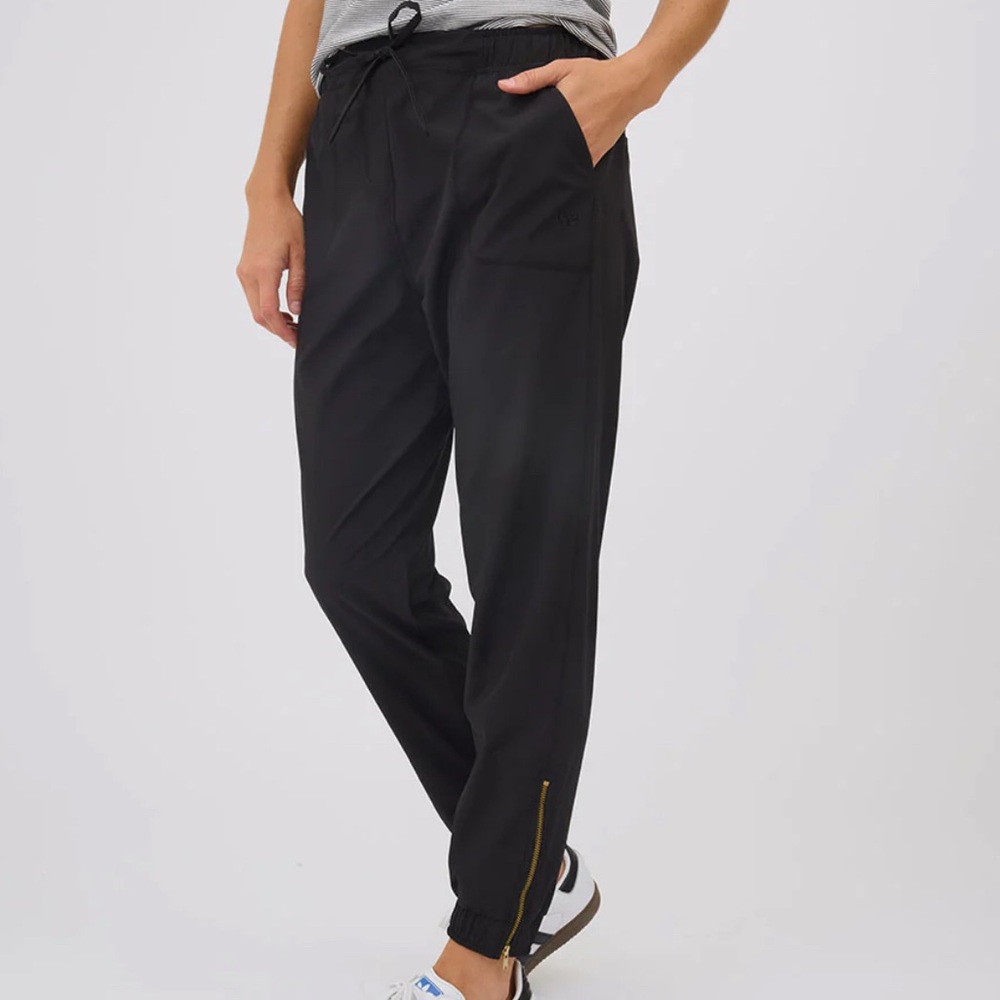 Jetsetters Black Joggers Womens Size Large